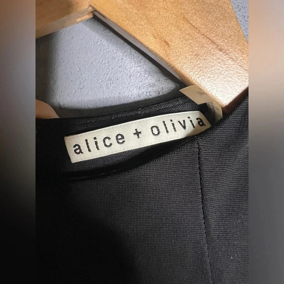 Alice & Olivia Ivy Cutout Shoulder Sleeveless Wide Leg. Size 4 - Picture 9 of 11